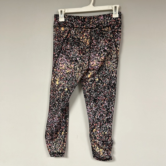 Tek Gear Girls Capri Leggings Size 14 / 16,  Athletic Pants Dry Fit Stretch - Picture 4 of 6